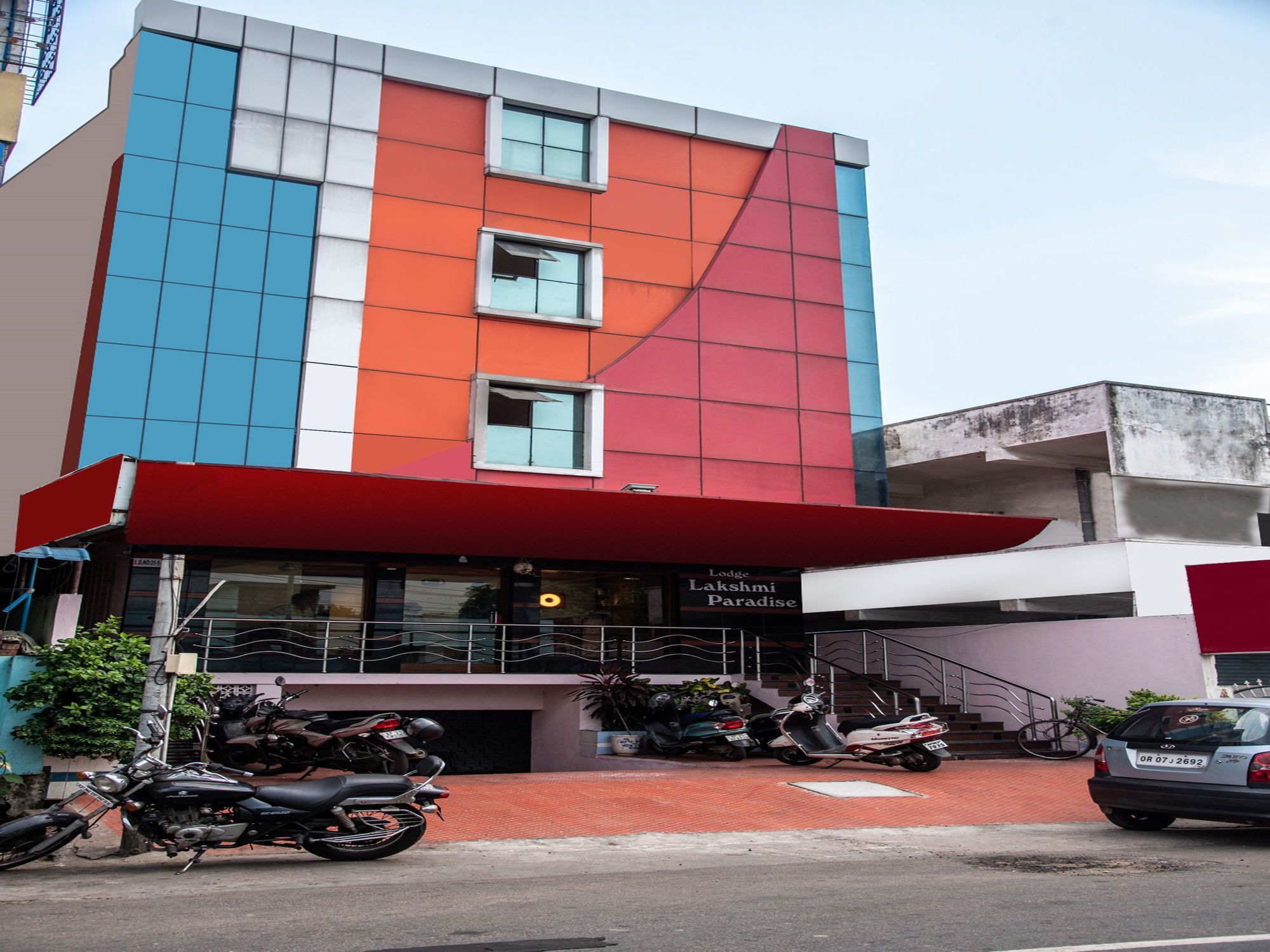 Oyo Hotel Lakshmi Paradise Visakhapatnam Exterior foto